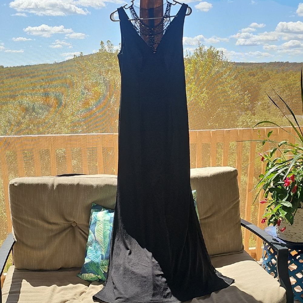 Elegant Black Evening Gown